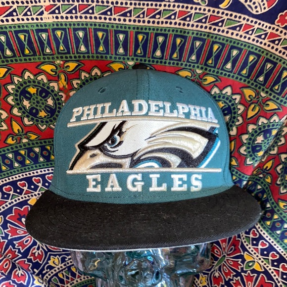 Classic New Era Philadelphia Eagles fitted hat. 7 1/8. - Picture 5 of 13